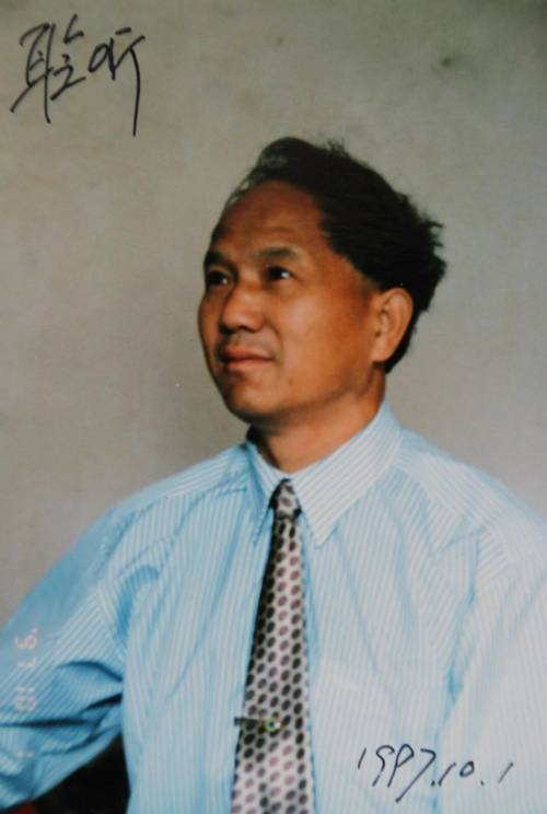 向明月.jpg